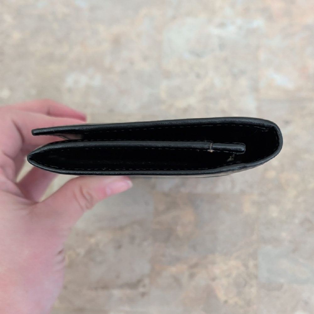 NWOT Salvatore Ferragamo Black Leather with Gold Hardware Wallet - Picture 7 of 9